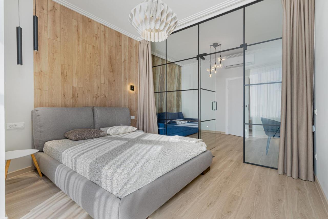 Sea Symphony Luxury 3-Bedrooms Apartment Одесса Экстерьер фото
